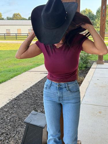 Burgundy Ribbed Lace Hem Crop Top | Women's Fitted Boutique Tee