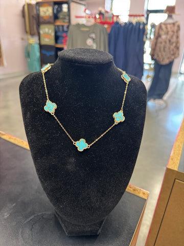Turquoise Pendant Short Necklace