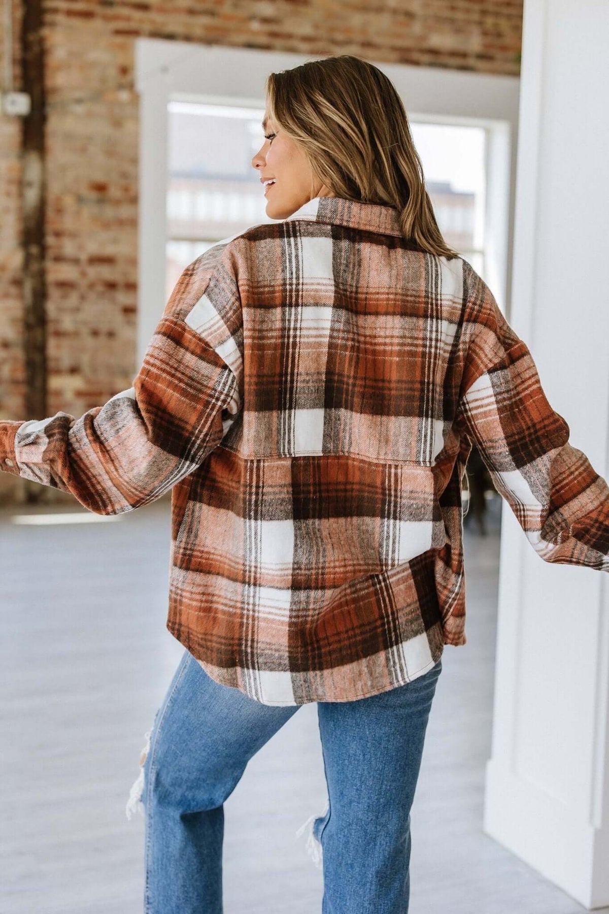 Kelsea plaid shacket by Liam & Company, a cozy outerwear jacket with a stylish plaid pattern in size 2XL.