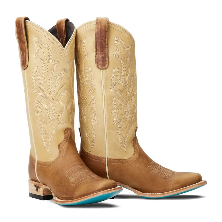 Lane Boots cowboy square boots in Desert Clay and Buttermilk with a classic Western design and sturdy leather construction.