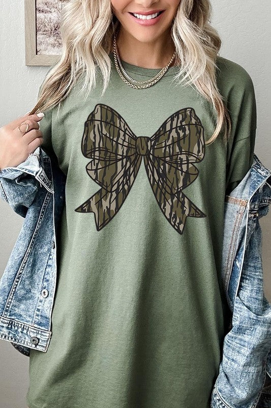 Camo Bow Graphic Plus Heavyweight Tee
