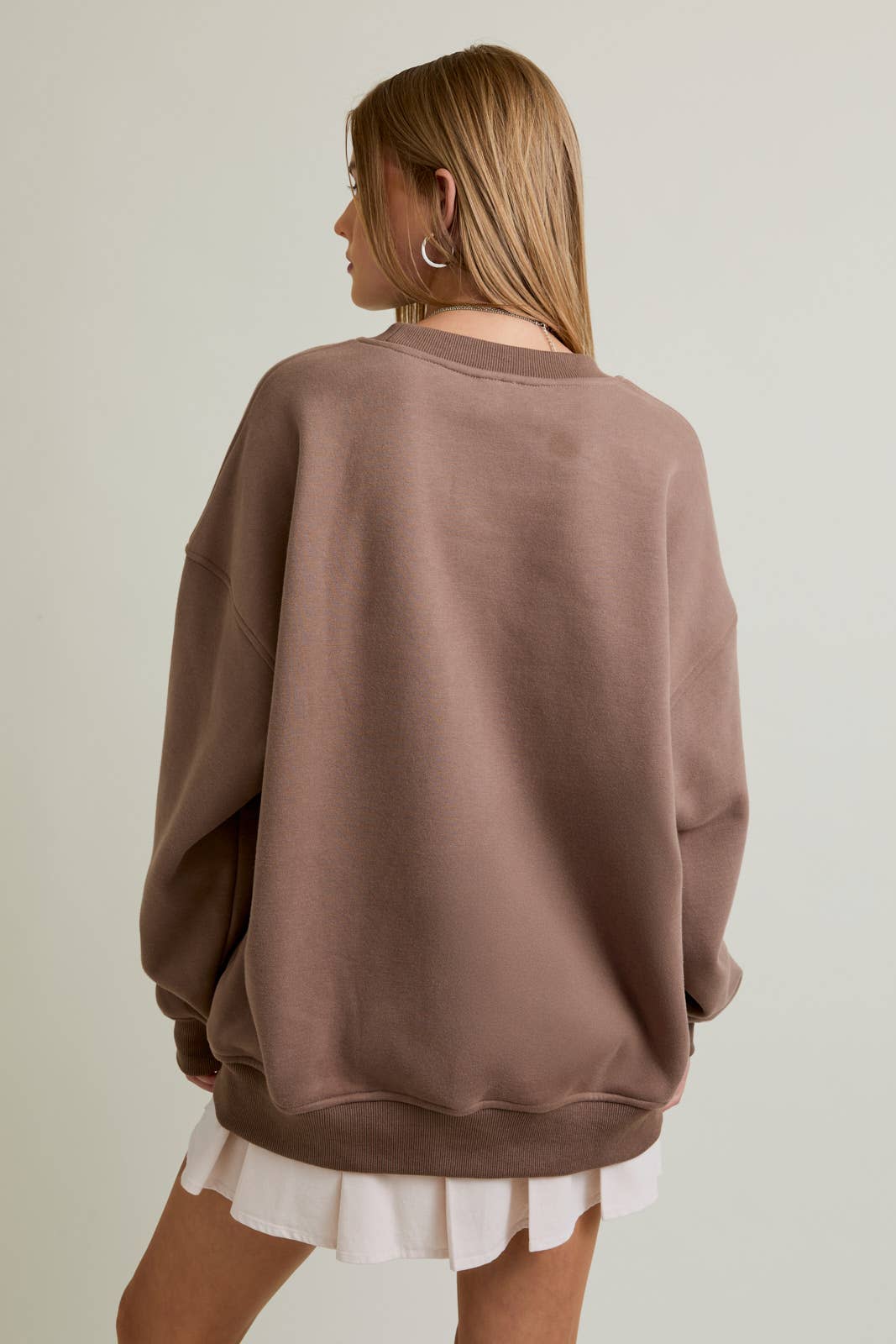 "COWBOY" EMBO LONG SLEEVE CREW NECK OVERSIZED SWEATSHIRT