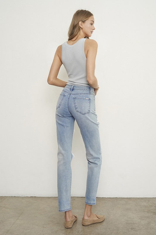 Mid-Waisted Distressed Boyfriend Straight Leg Jeans – Light Wash Ripped Denim for Women