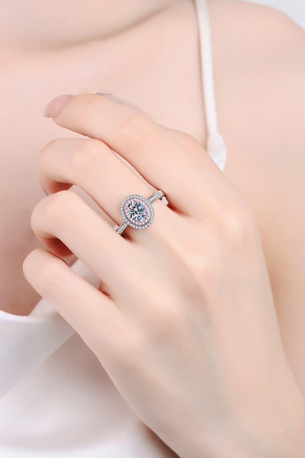1 Carat Moissanite Halo Ring – 925 Sterling Silver