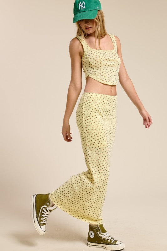 Mimosa floral print corset-fitted tank top and matching skirt set, vibrant and stylish for casual or summer wear.