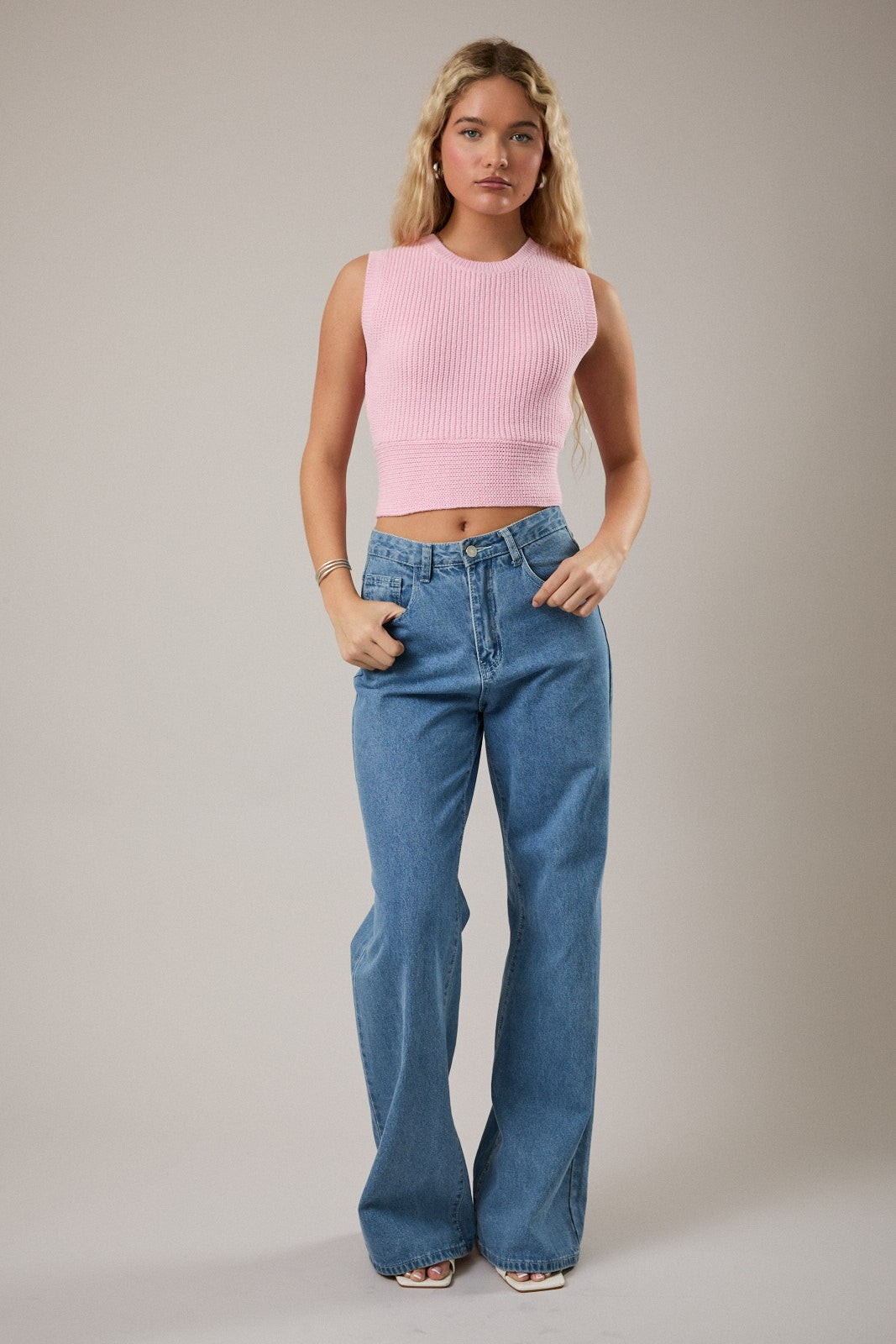 Back Bow Detail Sleeveless Sweater Top