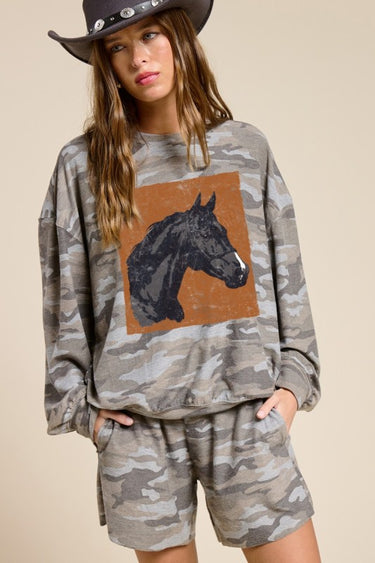 Zutter Vintage Horse Artwork Western graphic top featuring a detailed horse design on a stylish casual shirt.