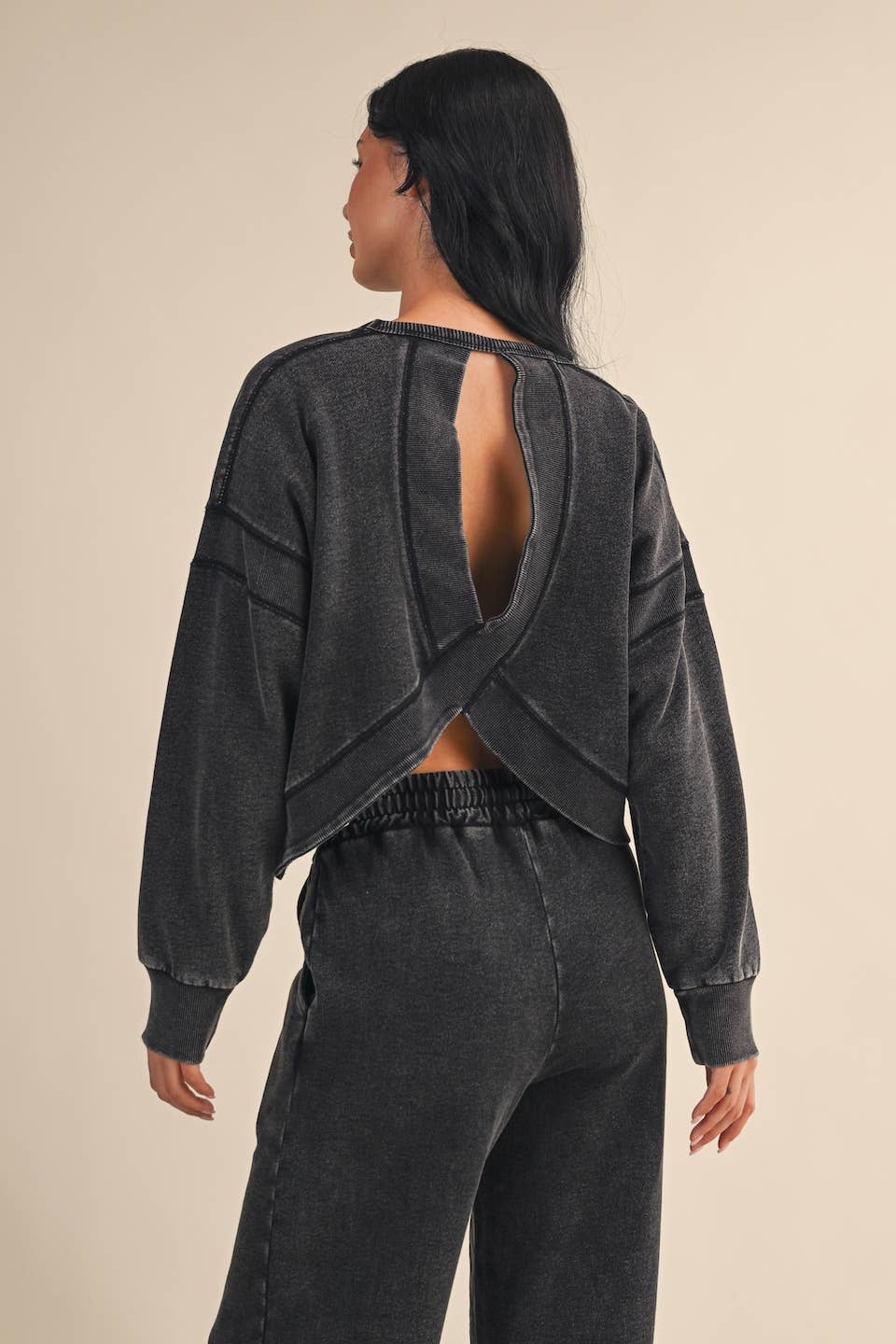 Denim Wash Cutout Back Layering Fleece-Lined Sweatshirt