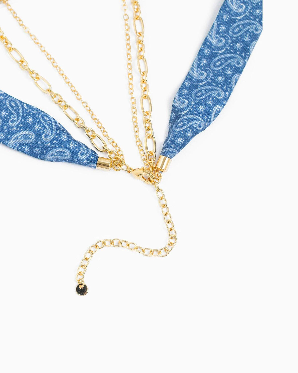 3-layered Western denim bandana scarf necklace by Sessori, featuring a stylish layered design and casual Western-inspired look.
