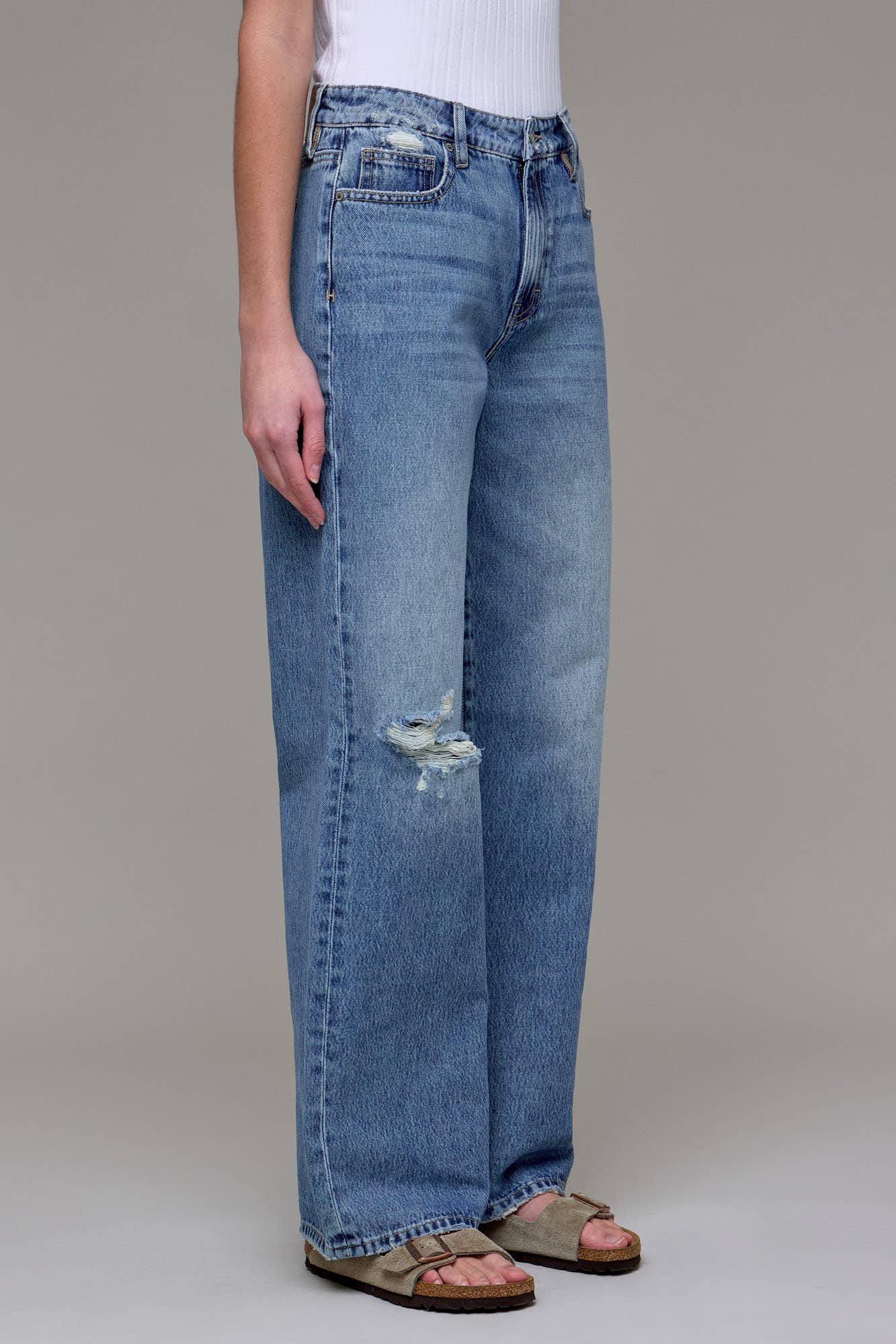 Logan Classic Relaxed Dad Jean
