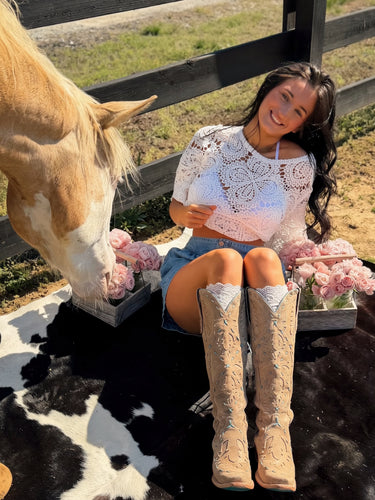 Lace Trimmed Knee-high Socks