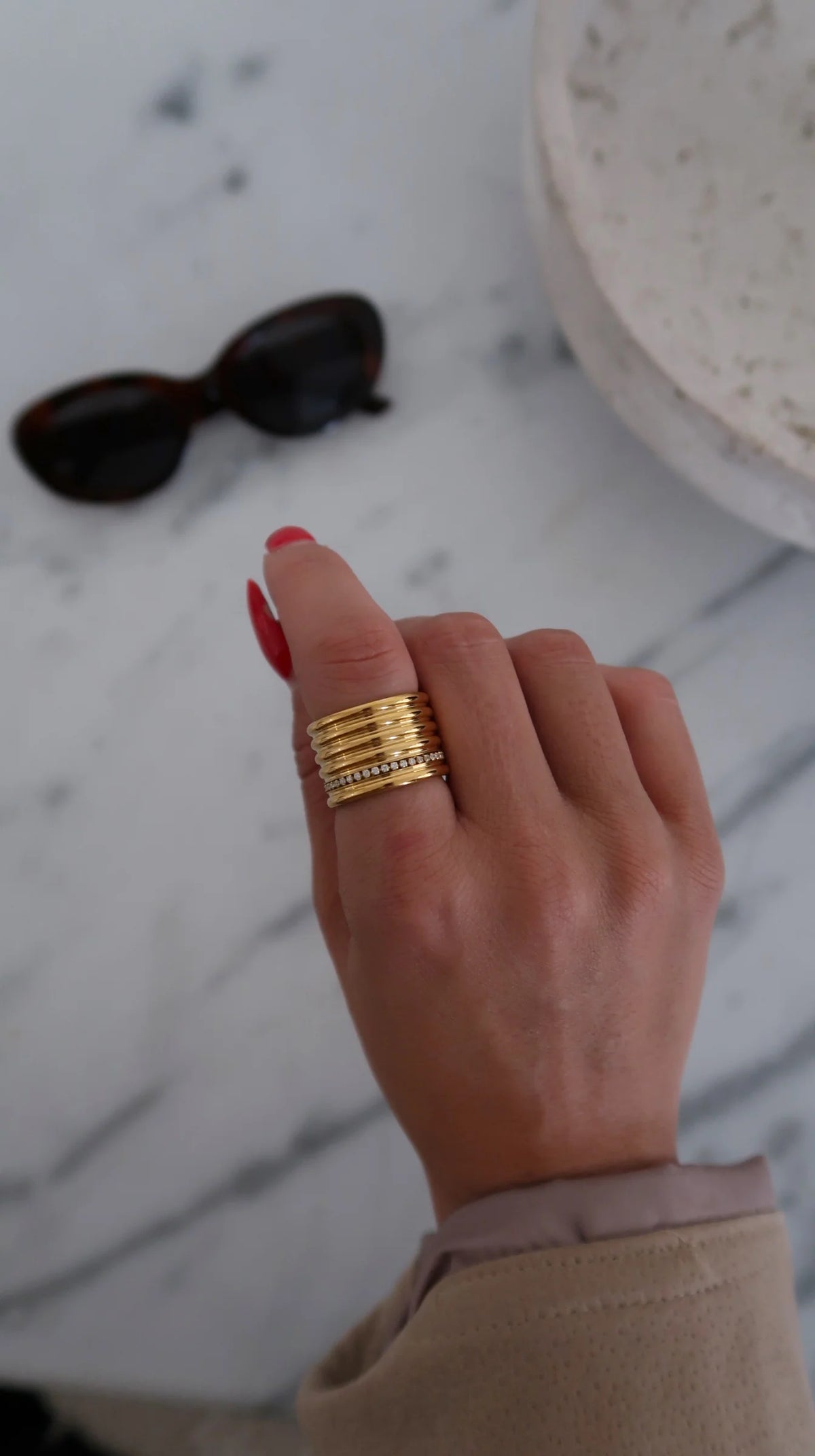 Elegant faith ring by Chansuttpearls featuring a delicate design with pearls and symbolic religious motif.