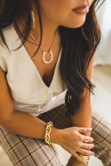 18" 18K Gold Plated Horse Shoe Necklace with Rhinestone