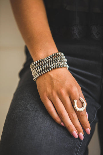 18K  Gold Plated Burnished 5 Disc Bead Stretch Bracelet