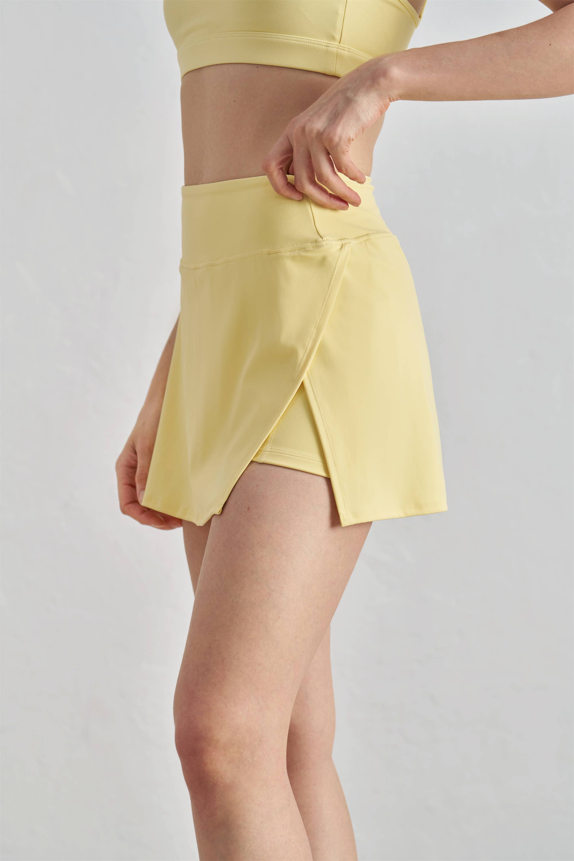 Vida Active Slit Mini Skirt