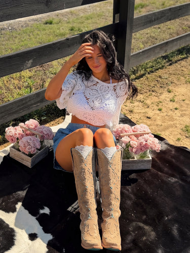 Lace Trimmed Knee-high Socks