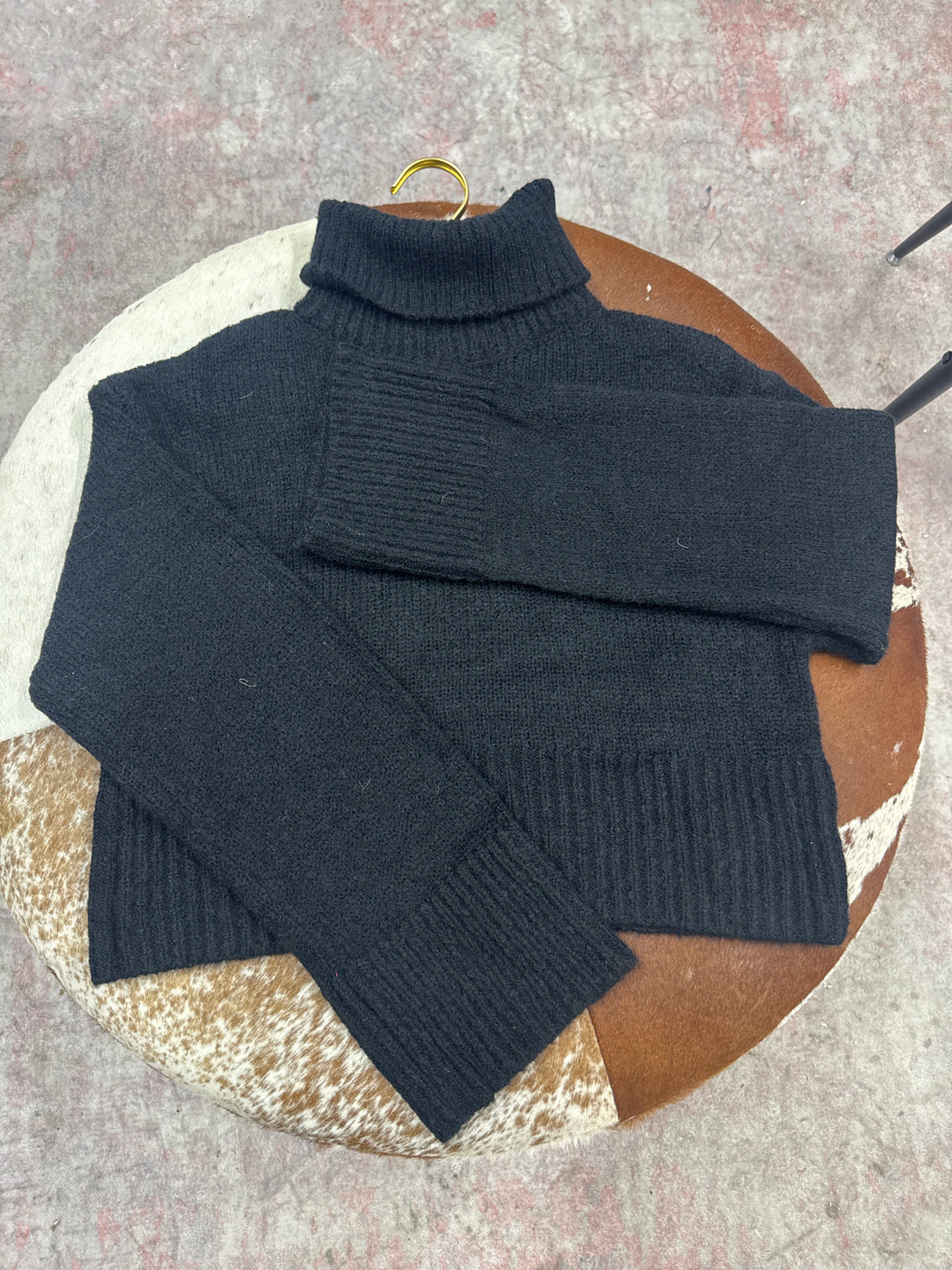 Solid Turtleneck Crop Sweater