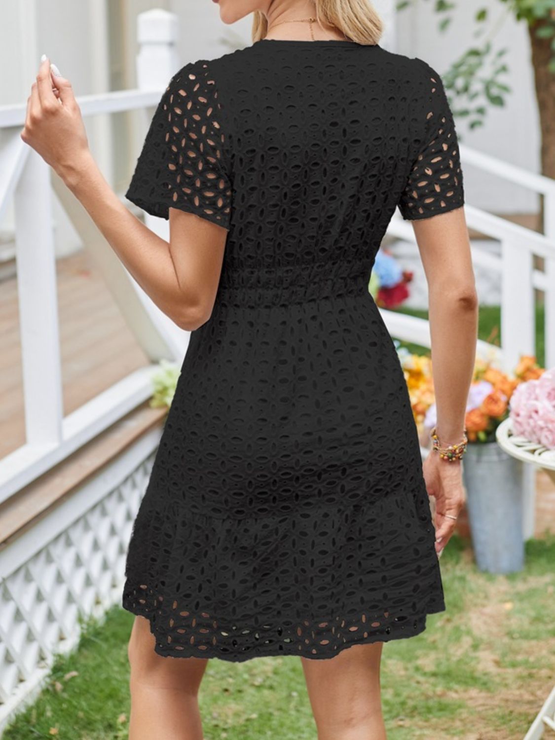 GenBeauty Eyelet Notched Neck Short Sleeve Dress – Summer White & Classic Black