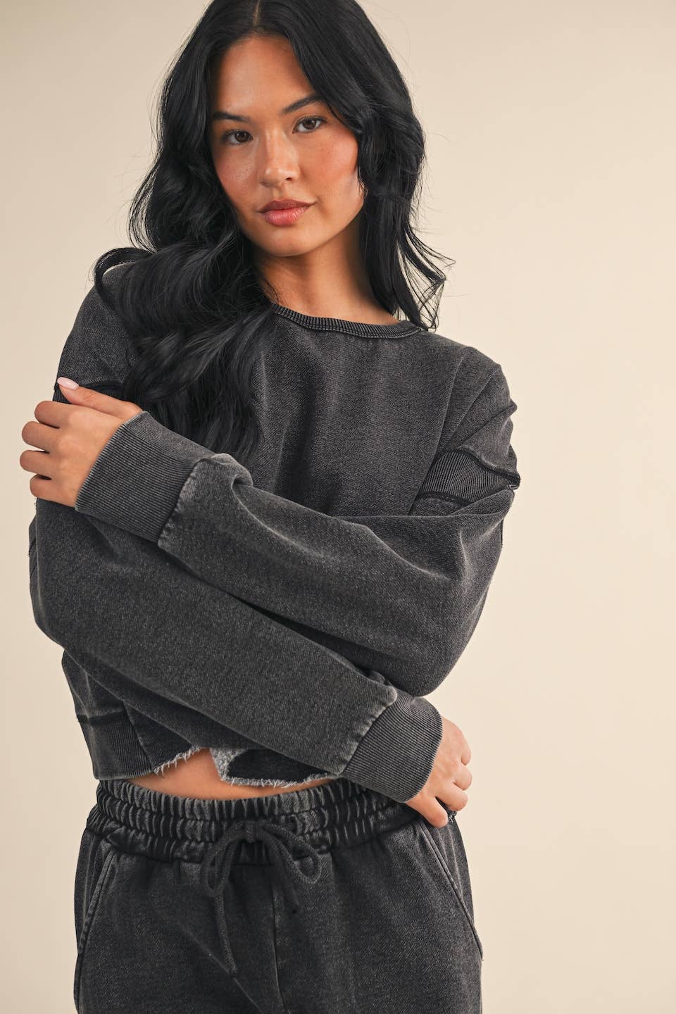 Denim Wash Cutout Back Layering Fleece-Lined Sweatshirt
