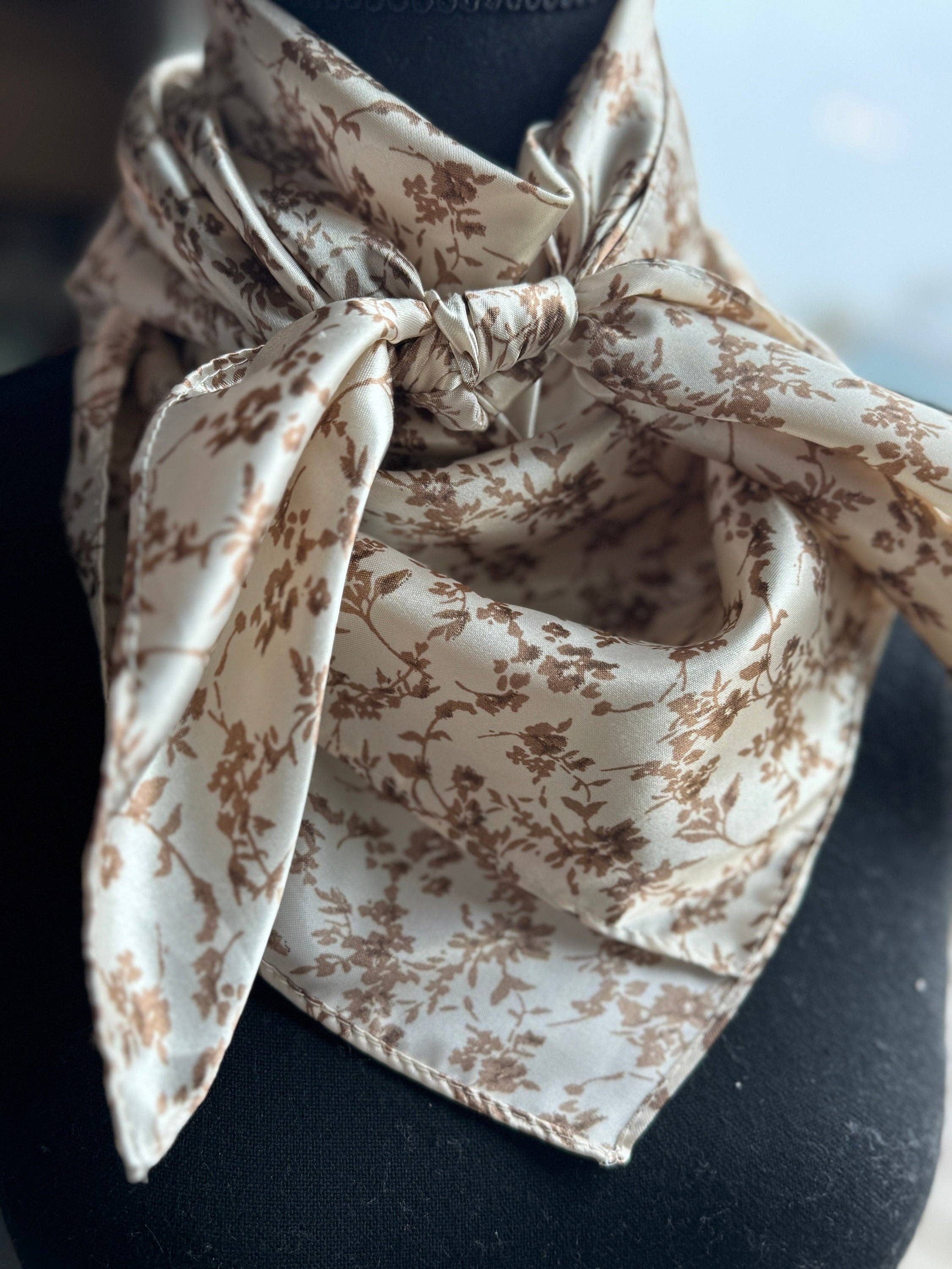 Wild Rag Tan Biege dainty floral