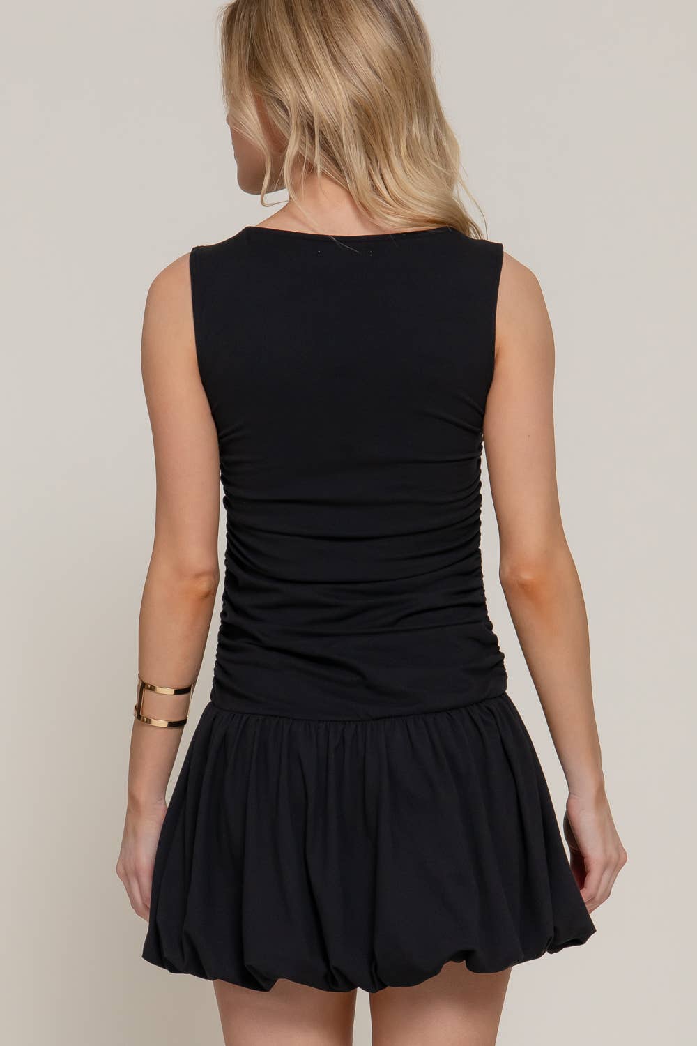 SLEEVELESS BOAT NECK VOLUMINOUS MINI DRESS