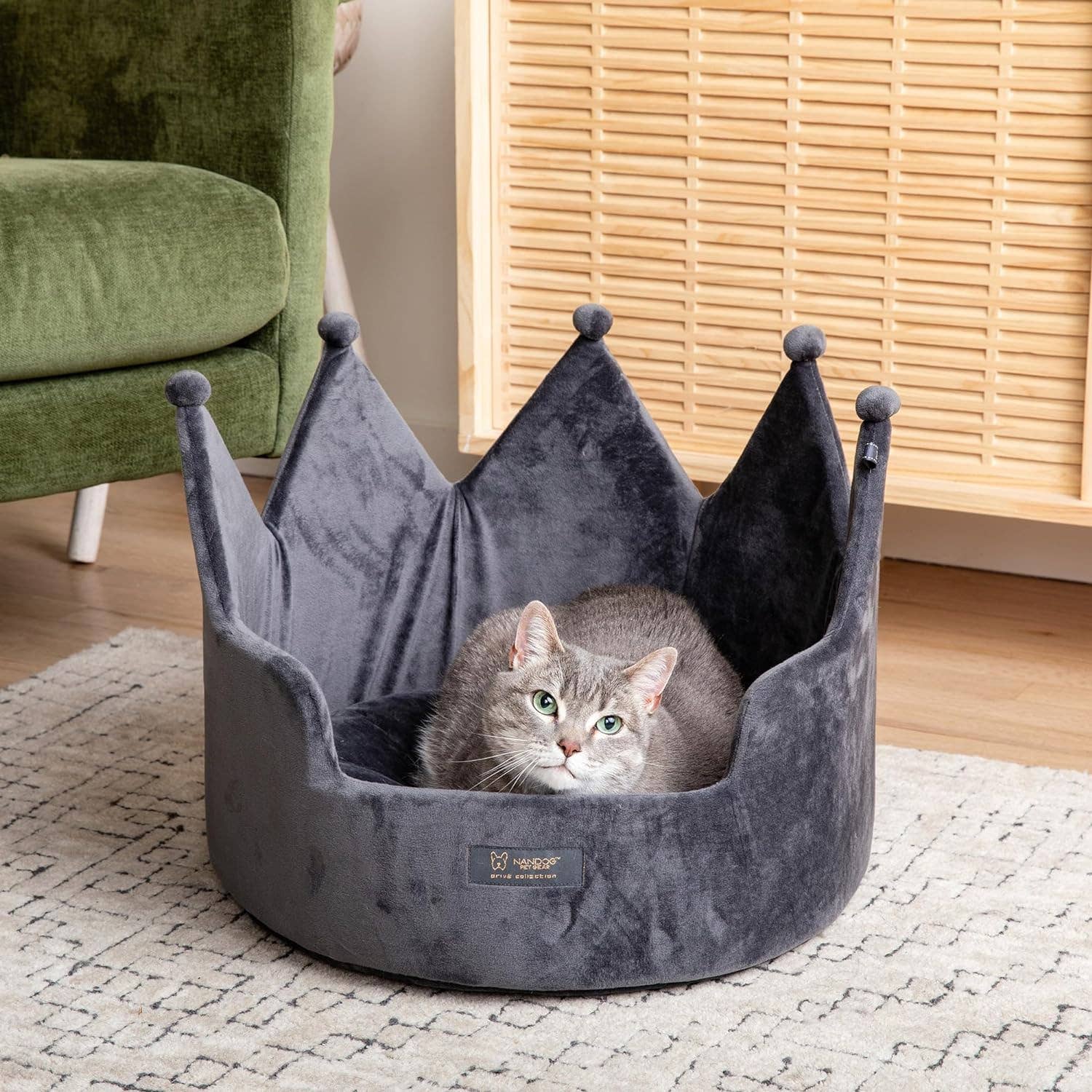NANDOG Prive Collection Large Crown Bed (D. GRAY)