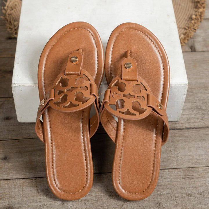 Classy Cutout Toe Post Flat Sandals - Cowgirl Charm