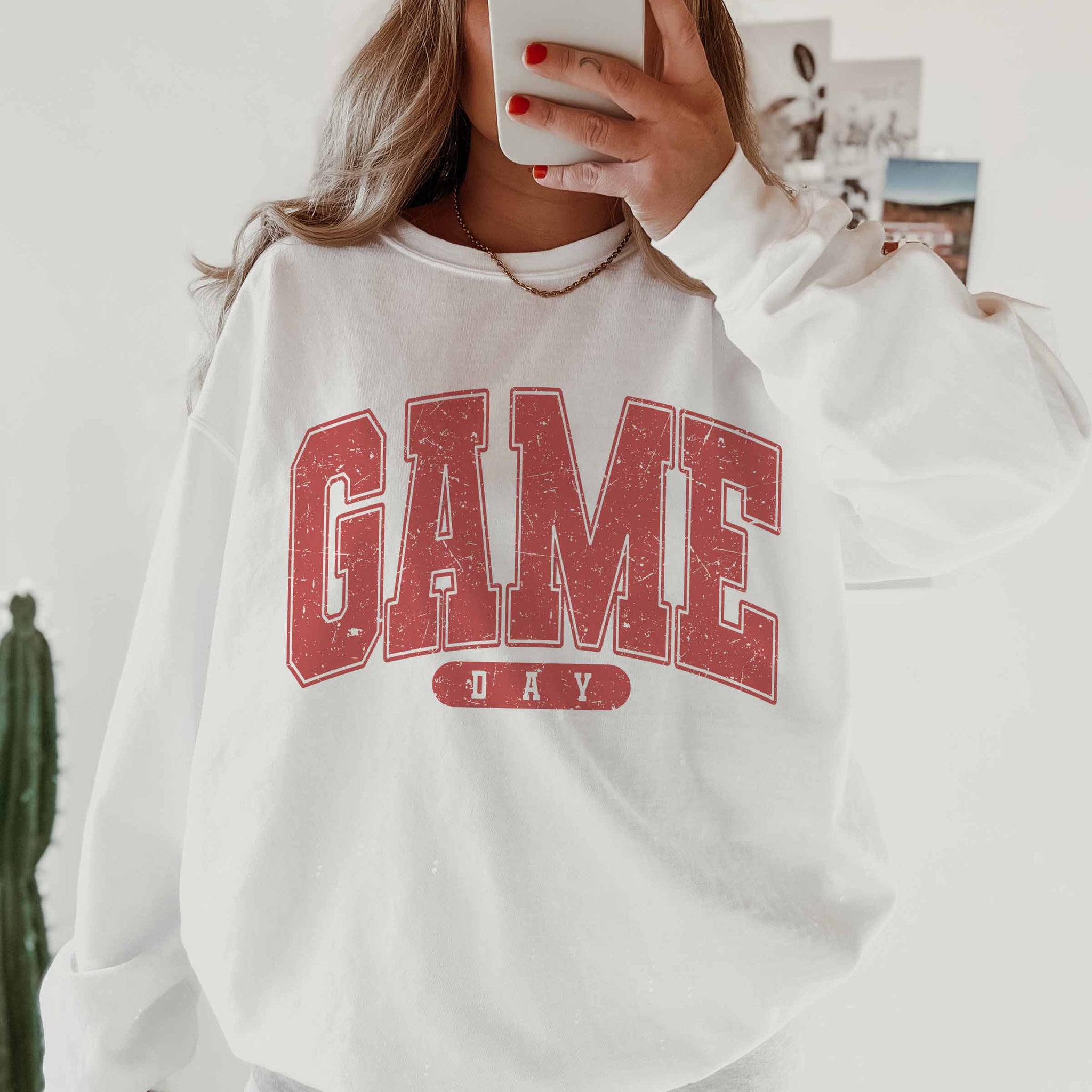 GAMEDAY OVERSIZED GRAPHIC SWEATSHIRTS