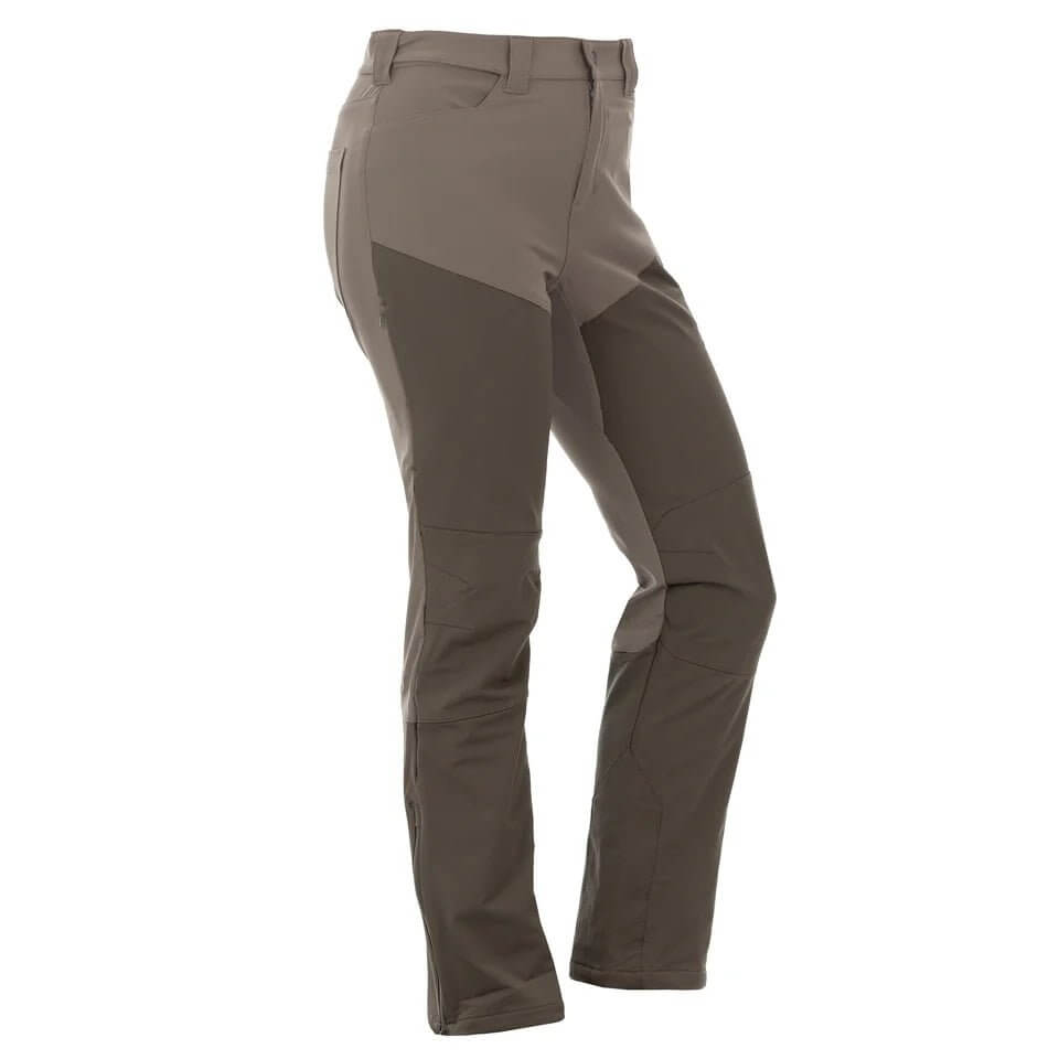 DSG Outerwear Kortni Pant 2.0 in black, stylish casual bottoms with a relaxed fit and functional design.