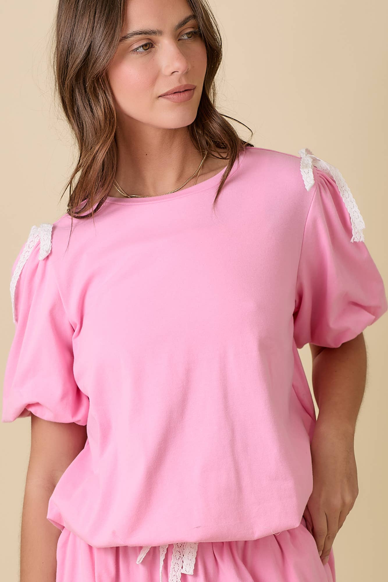 Crop Top With Bubble Sleeves And Lace