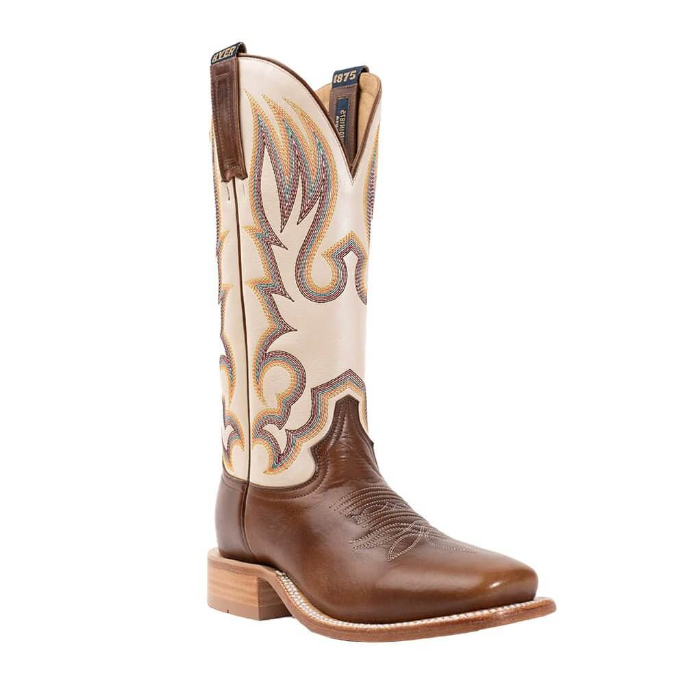 HYER Augusta boots, classic leather ankle boots with lace-up design and chunky heel, stylish footwear for everyday wear.