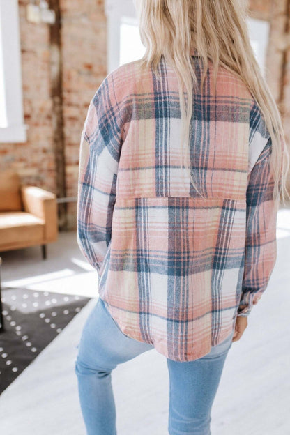 Liam & Company Kelsea plaid shacket in blue and white, casual outerwear with button closure and chest pockets, size 2XL.