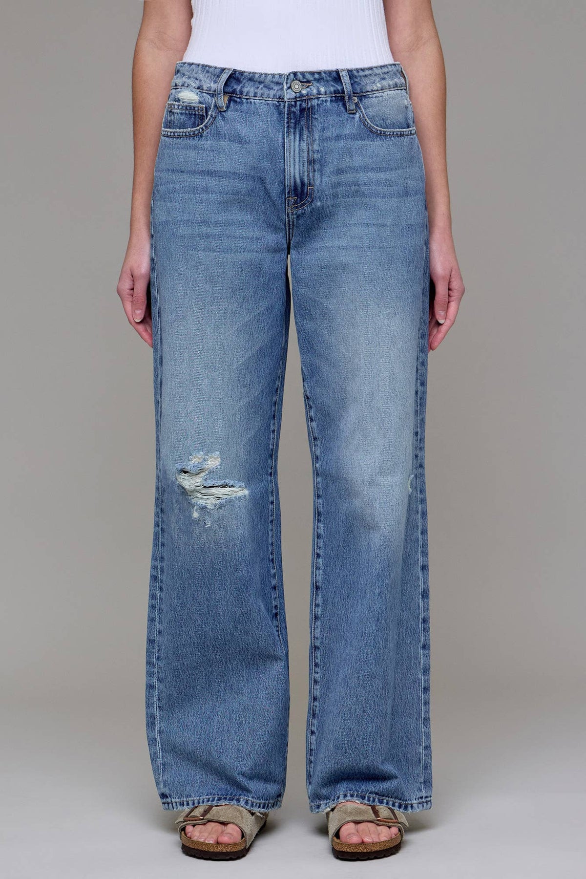 Light blue Logan Classic Relaxed Dad Jeans by Hidden Jeans, showcasing a relaxed fit and classic denim style.