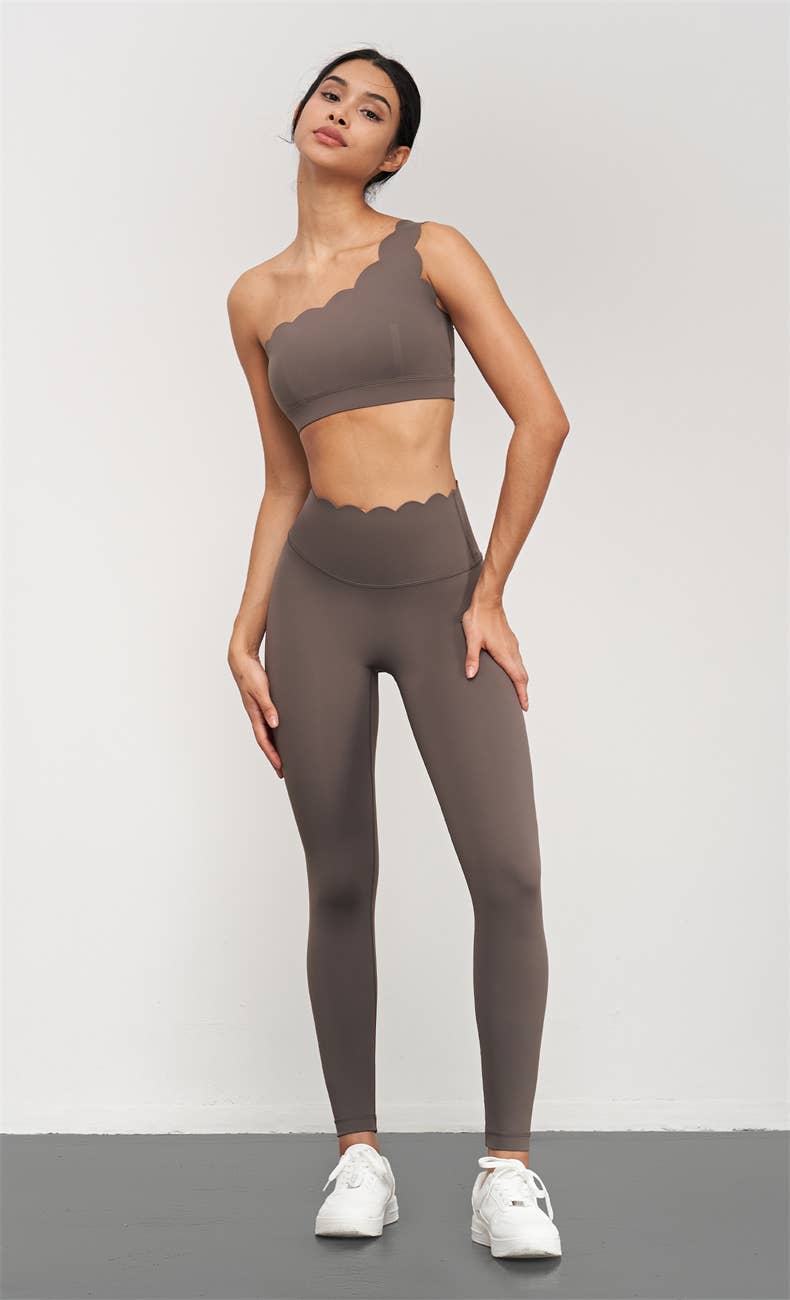 High-waist scallop top activewear leggings by 91thelabel, showing the stylish scalloped waistband and fitted stretch fabric.