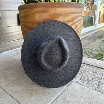 Vegan felt rancher hat by Queens INC in various colors, featuring a wide brim and classic rancher style for outdoor wear.
