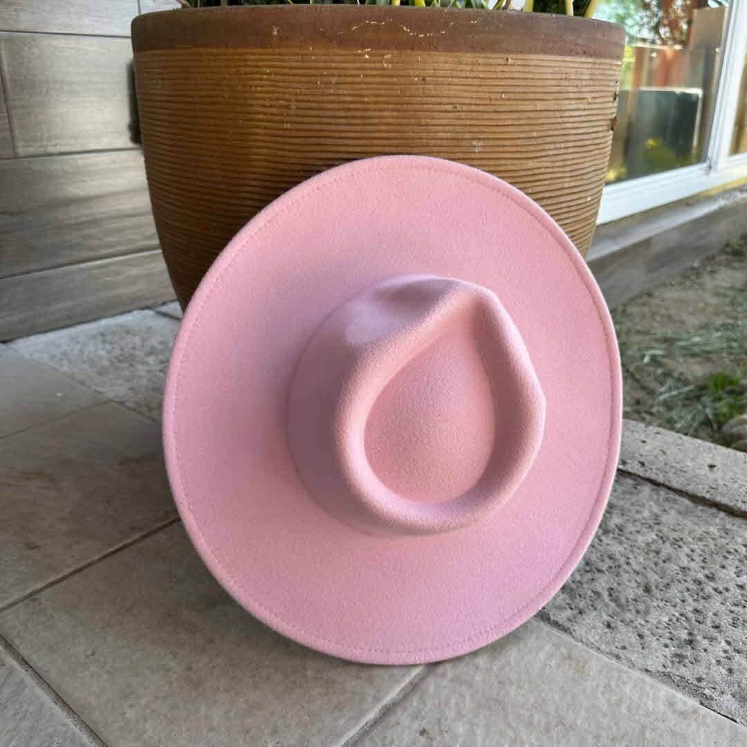Vegan felt rancher hat by Queens INC in various colors, stylish accessory with a wide brim and classic cowboy hat design.