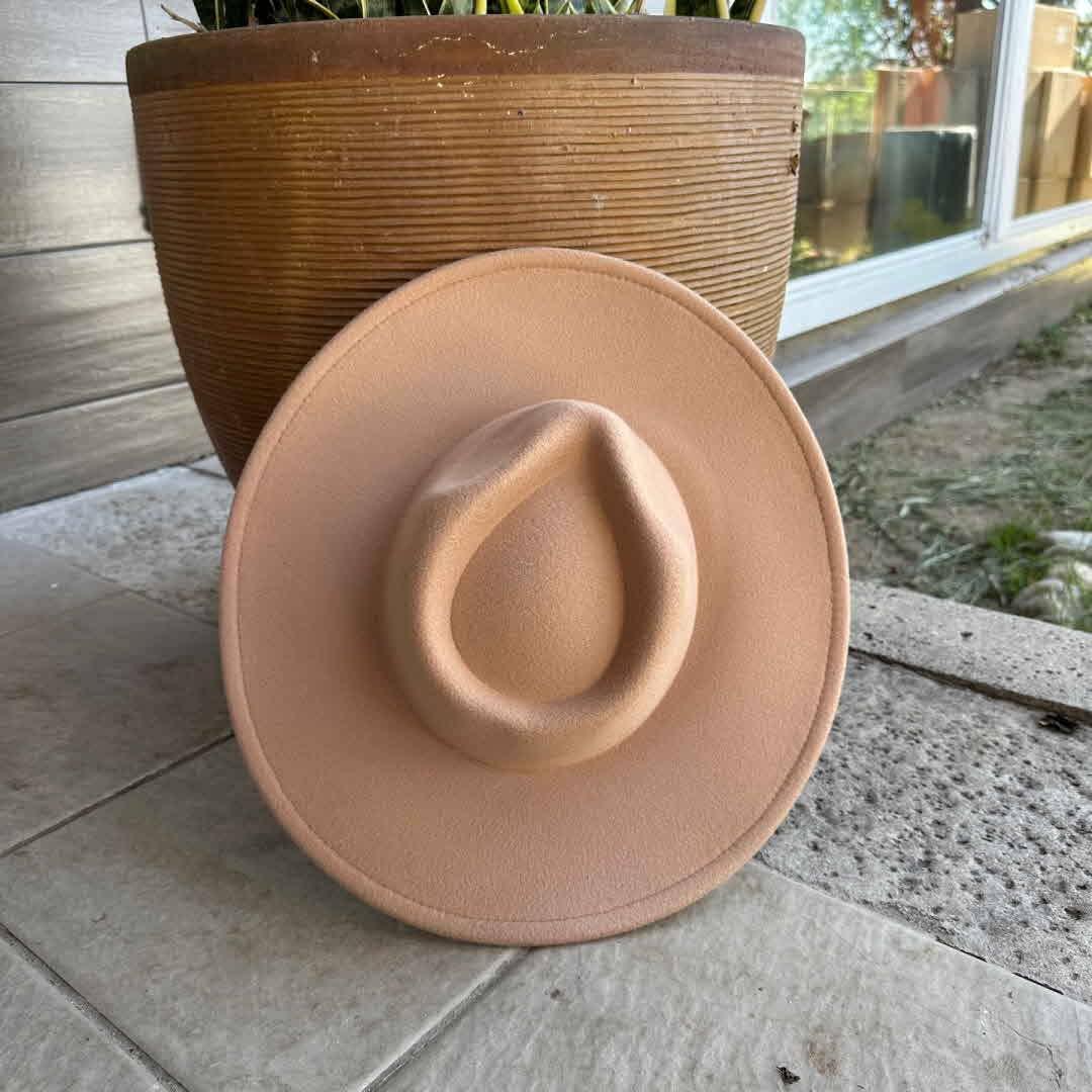 Vegan felt rancher hat in various colors, stylish accessories by Queens INC, featuring a wide brim and classic rancher design.