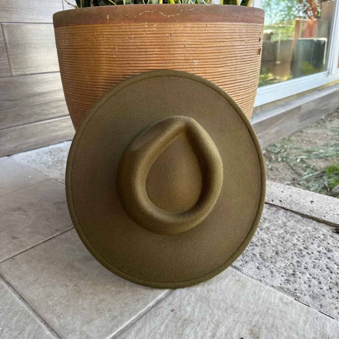 Vegan felt rancher hat by Queens INC in multiple colors, featuring a wide brim and classic rancher style accessory.