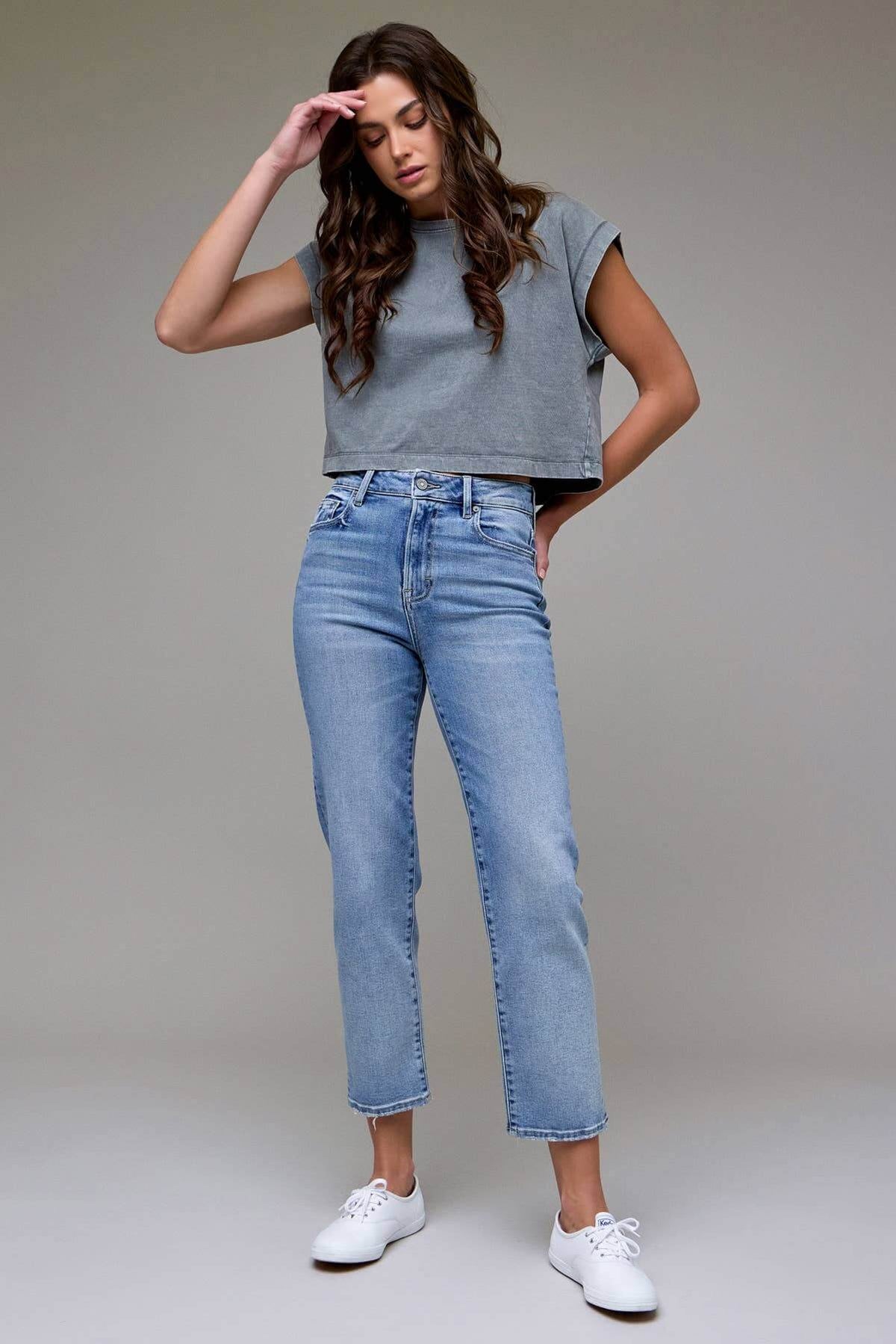 Hidden Jeans Tracey Clean Stretch straight-leg jeans with 28-inch inseam, showcasing a sleek, modern denim bottom.