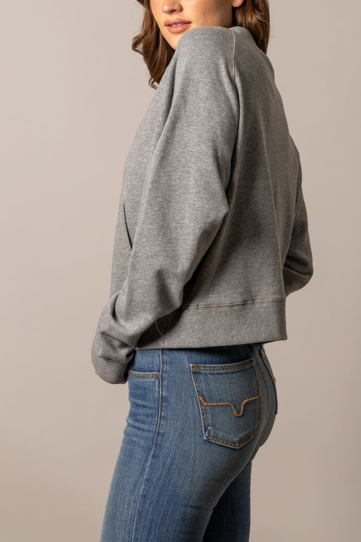 Kimes Ranch Women’s Cropped Crewneck Sweatshirt – Heather Grey